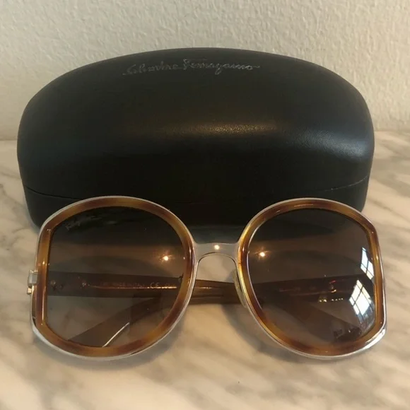 Salvatore Ferragamo | Accessories | Authentic Salvatore  display picture 2